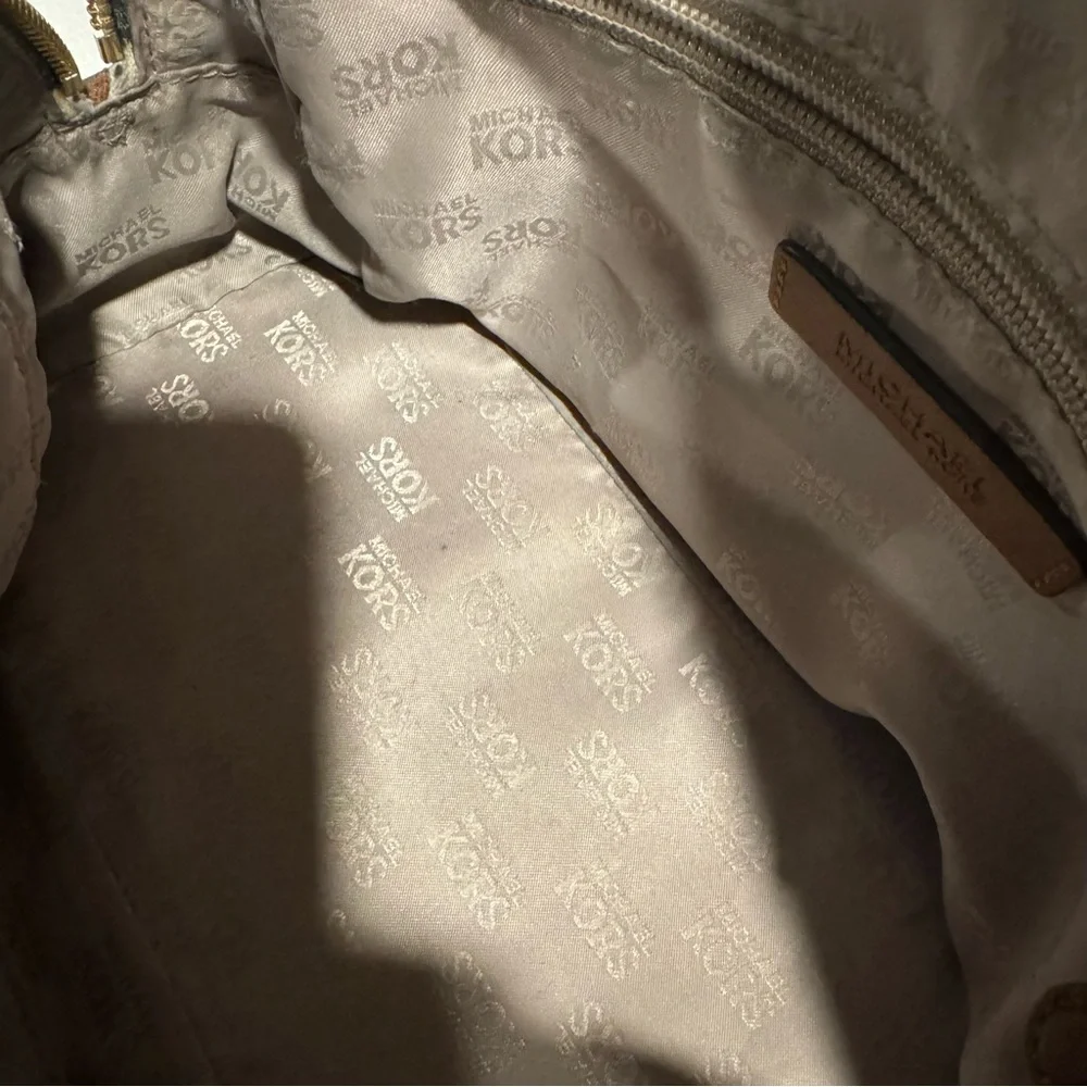 Micheal Kors Logo Hand Bag With Crossbody Strap